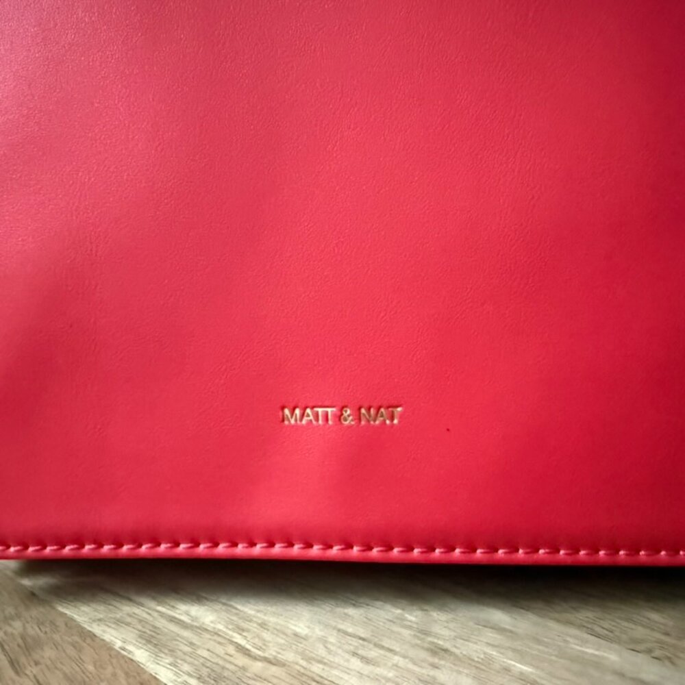 MATT & NAT Dover Vegan Crossbody Bag – Cinnamon Red - Picture 2 of 6